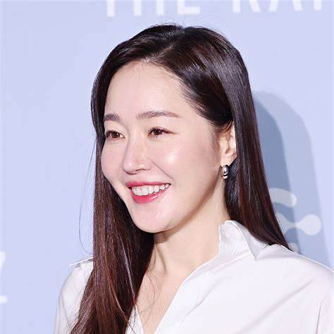 엄지원 (마광숙 역)