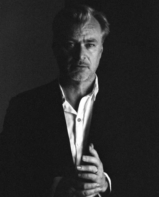 크리스토퍼에드워드놀런 감독의 검은색 정상입고있는사진