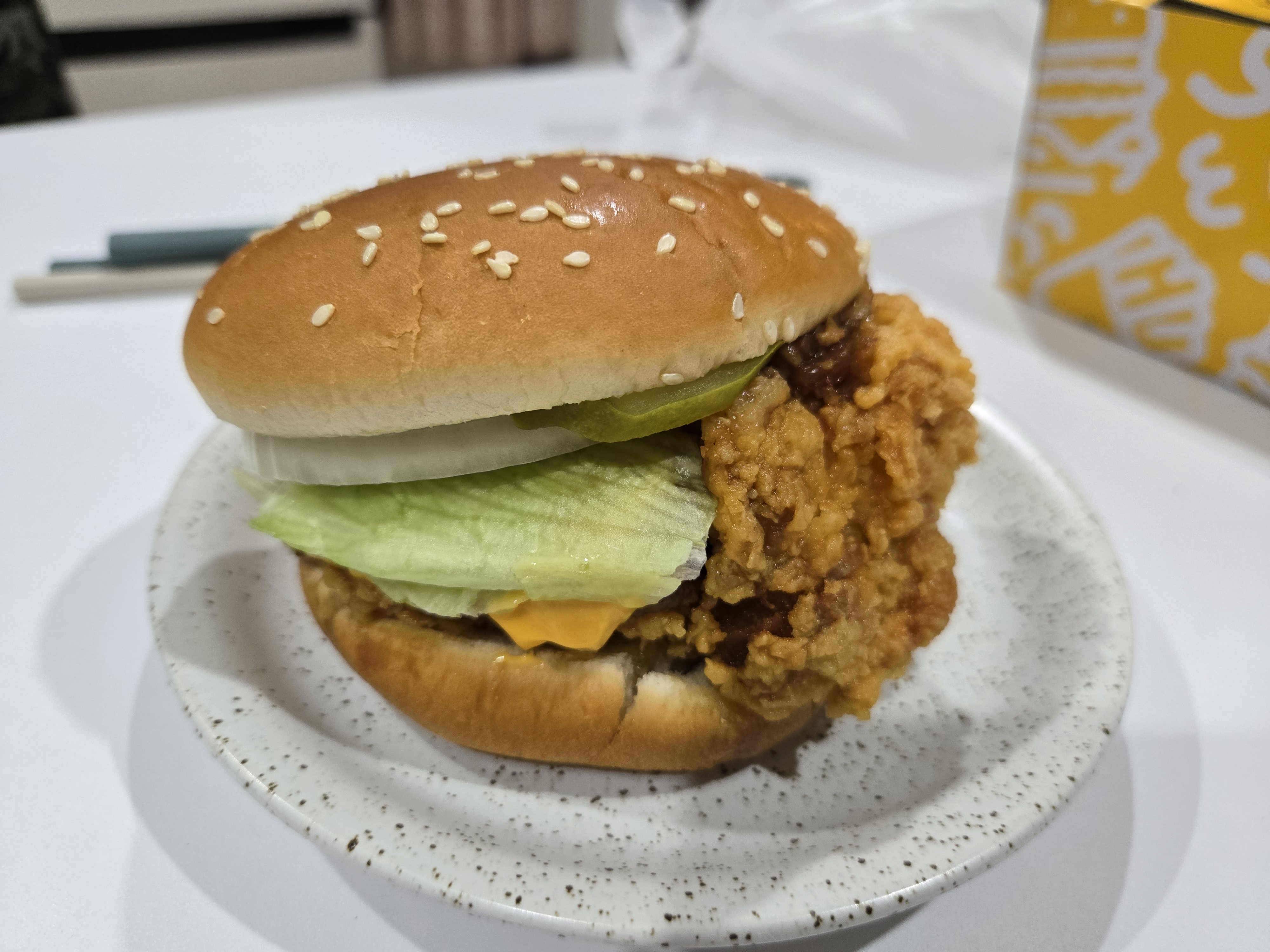 맘스터치 애드워드 리 싸이버거