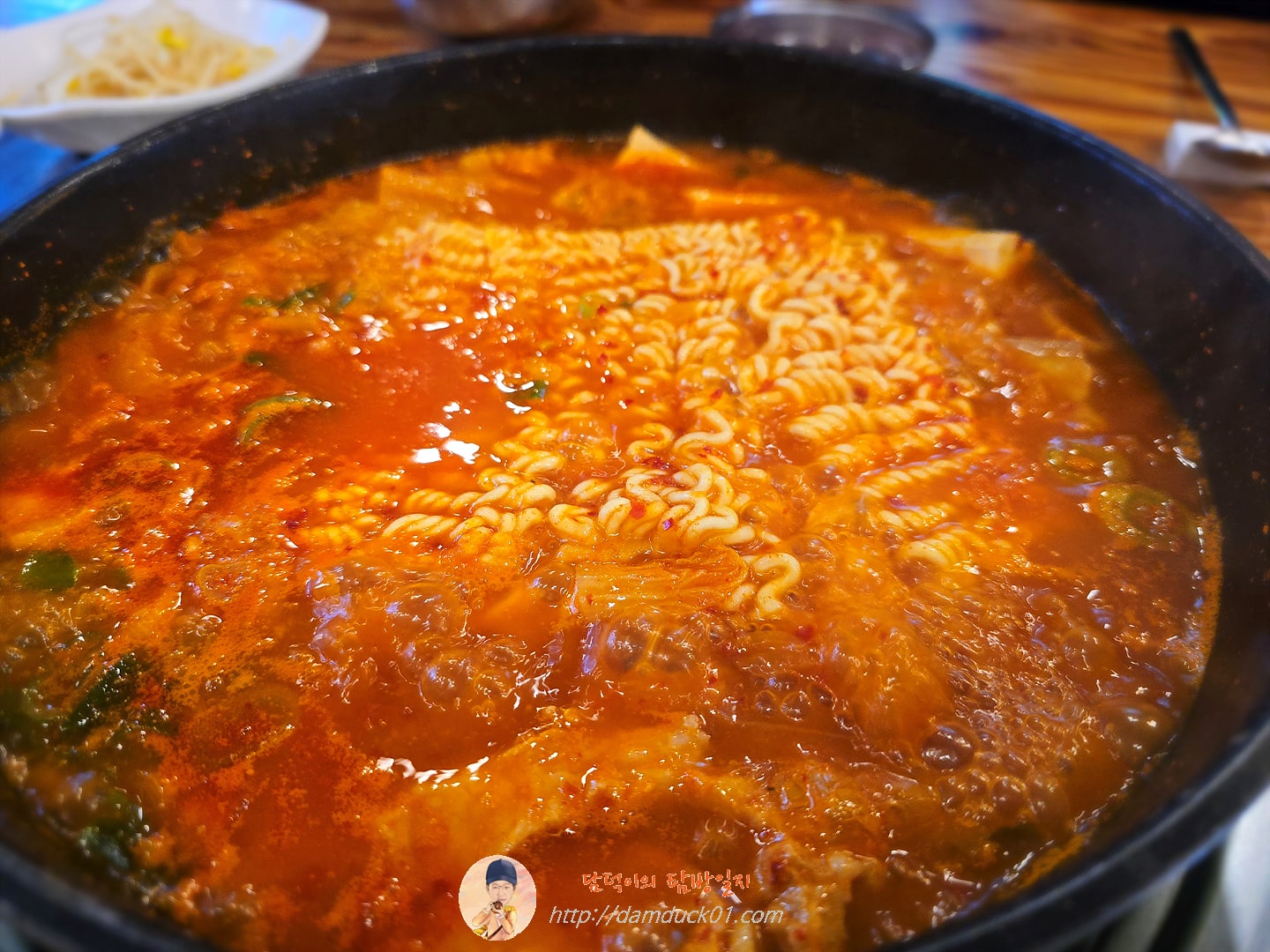 양푼이 김치찌개