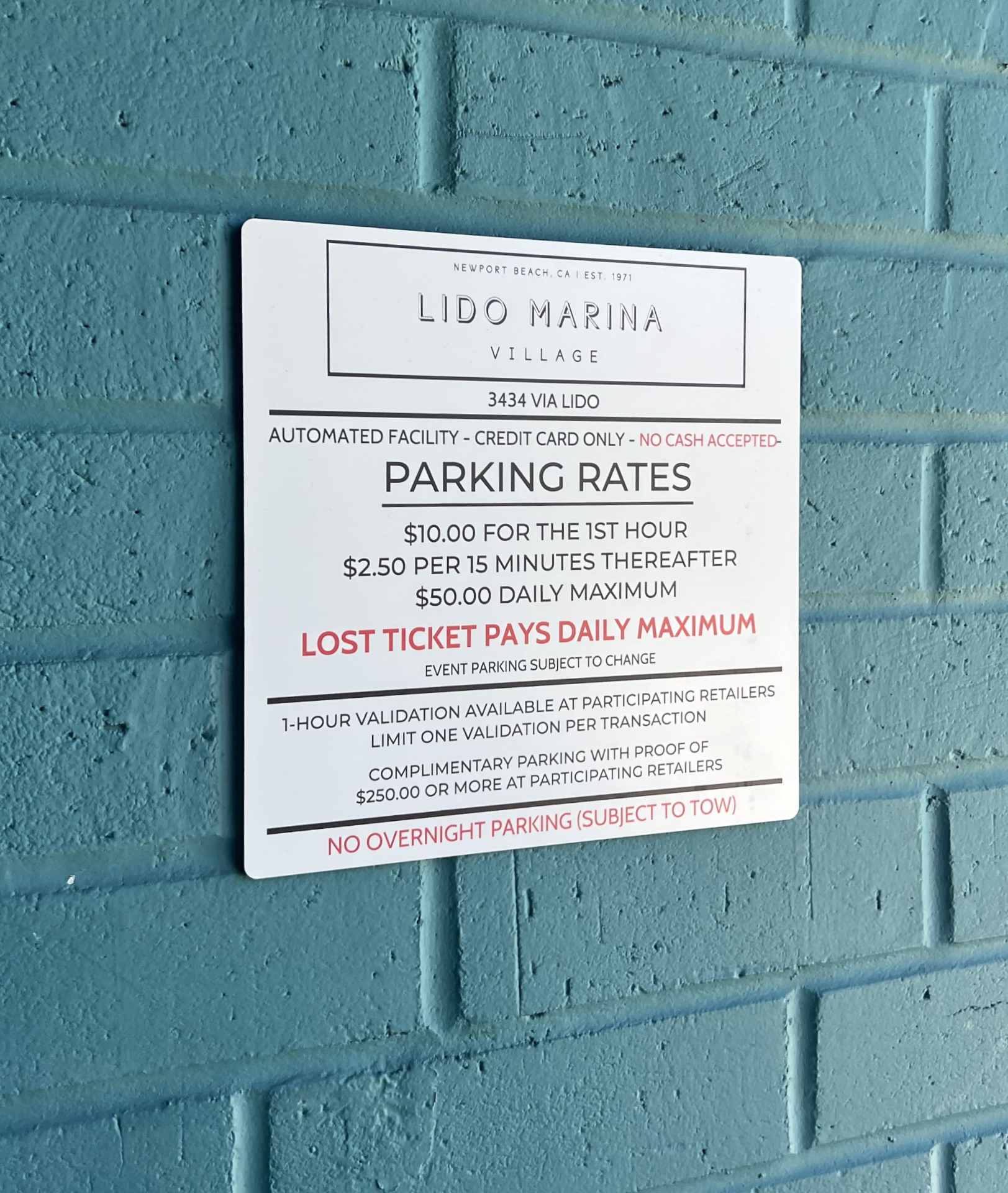 뉴포트비치 Lido Marina 주차장
