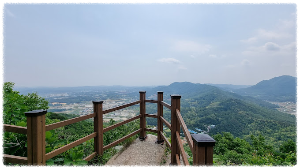 배방산