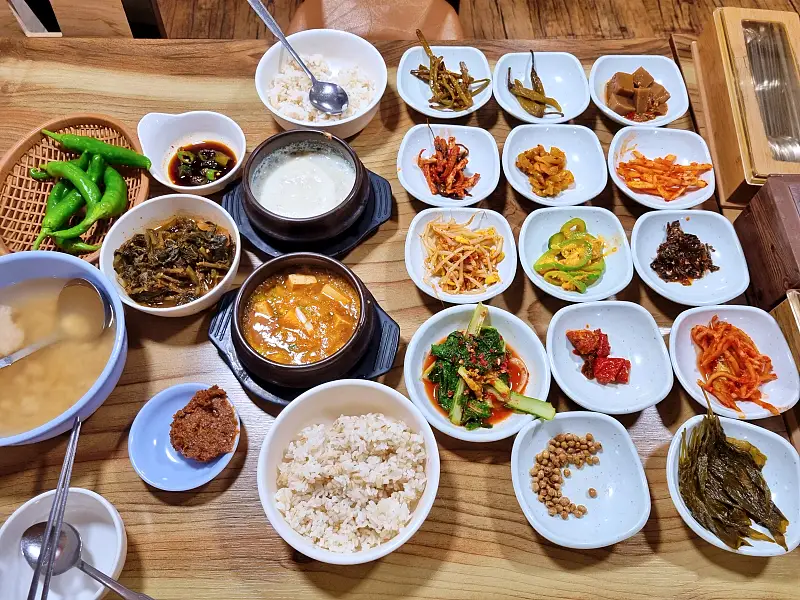 정겨운 시골 할머니의 정성스런 한 상 시래기 정식, 맷돌두부 포천 맛집