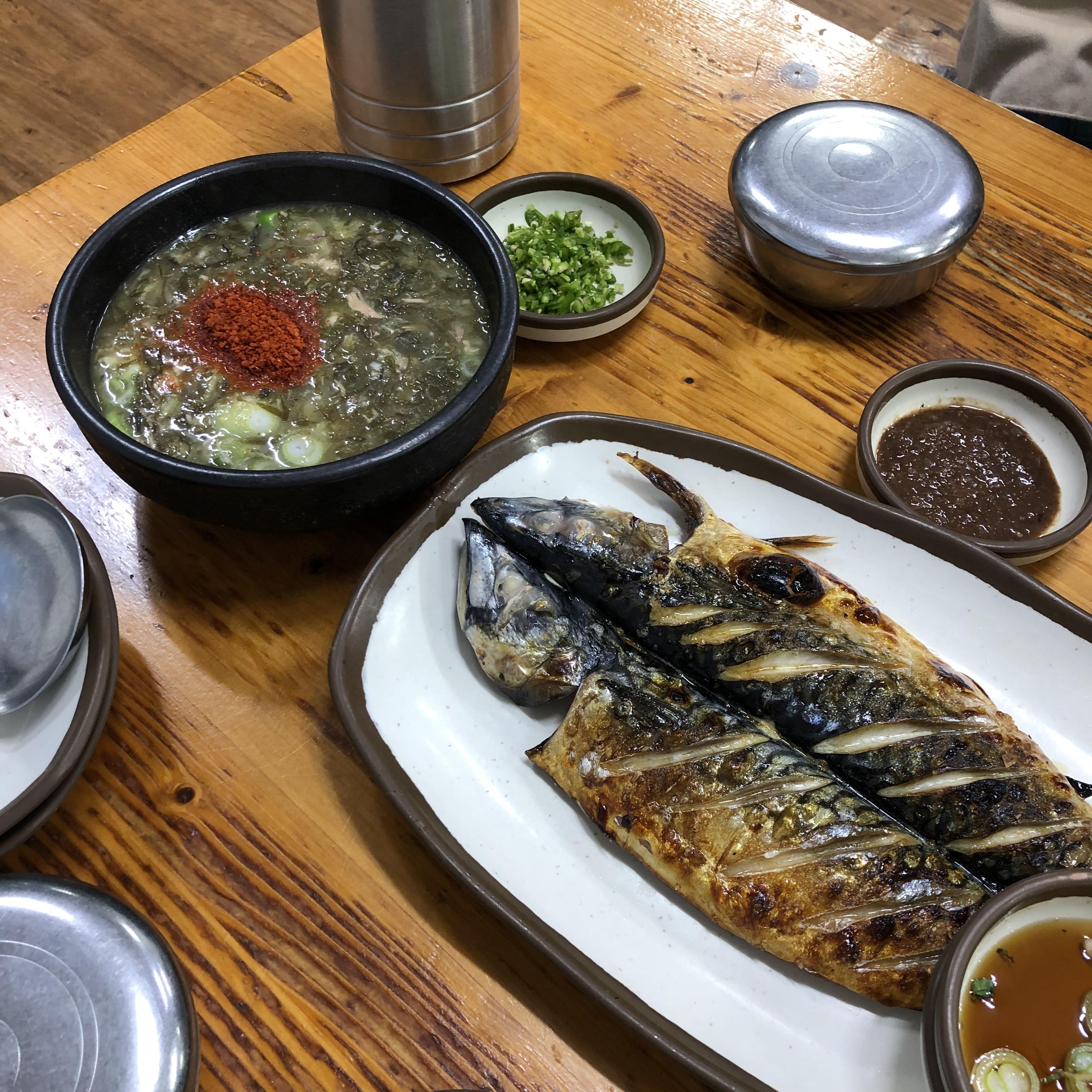 몸국-소자와-고등어구이-그리고-멸치액젓