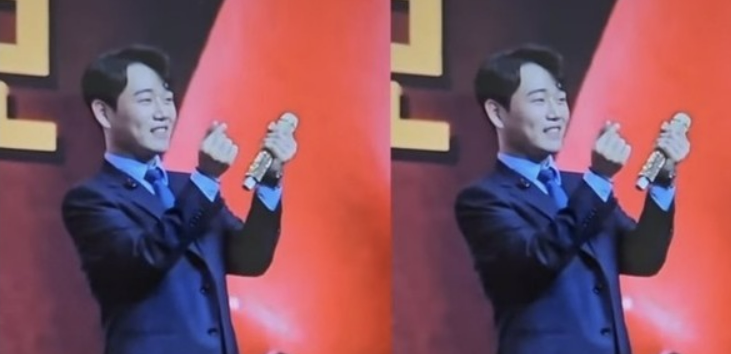 황영웅팬카페파라다이스정모사진