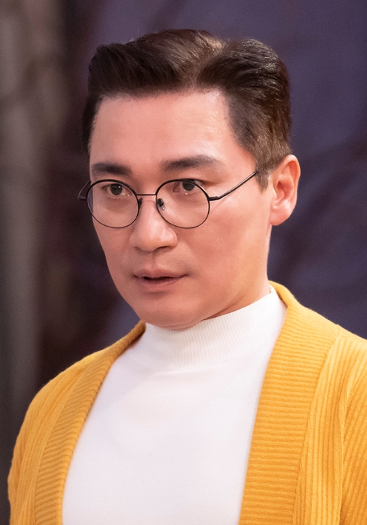 남철우(조재윤)