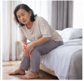 퇴행성 관절염 초기 증상, 그냥 넘기면 치료 시기 놓칩니다