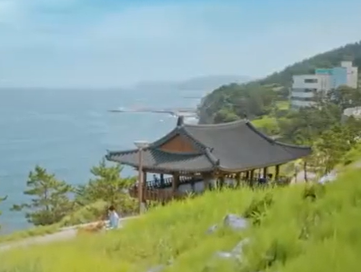 여행을 대신해 드립니다 등장인물