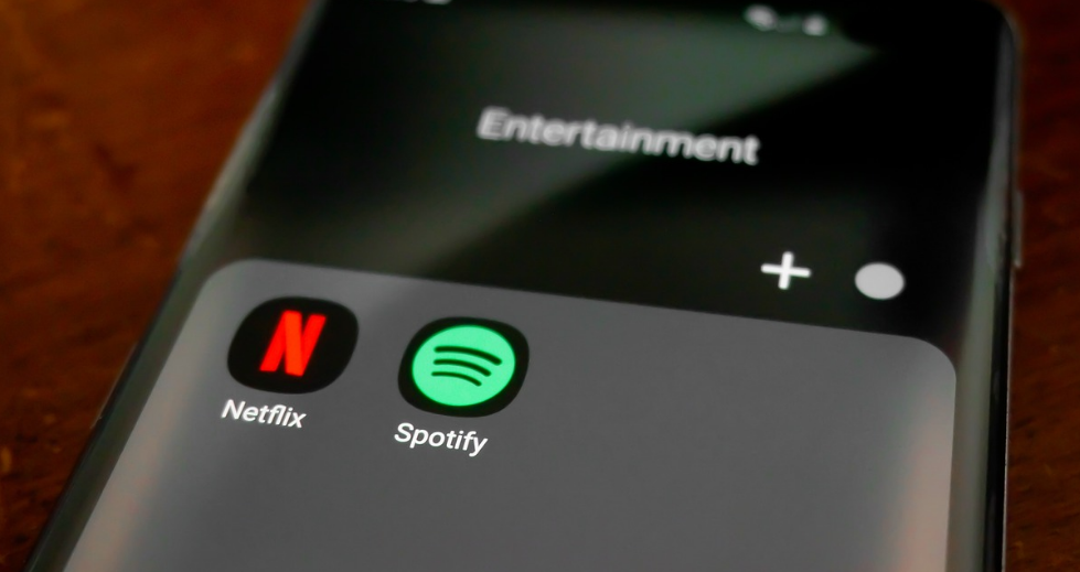 넷플릭스 앱의 모습