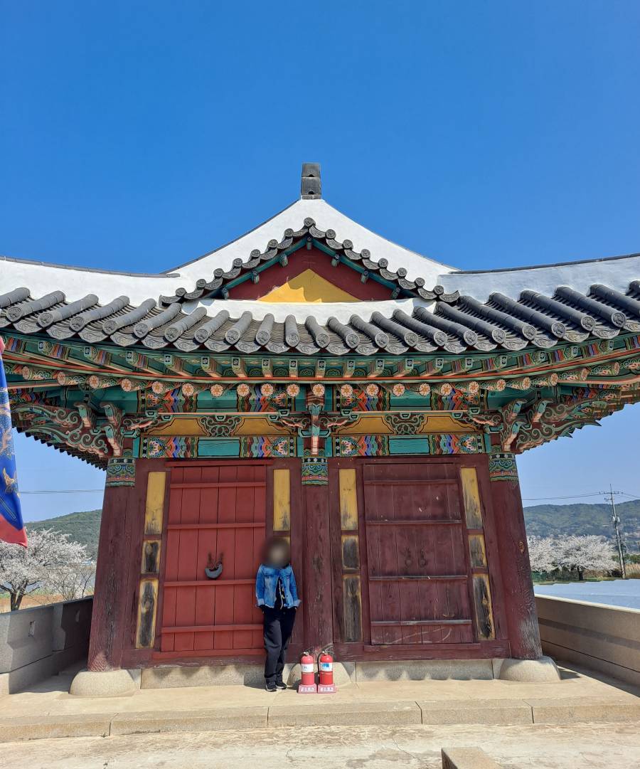 용진진 인증샷 찍다