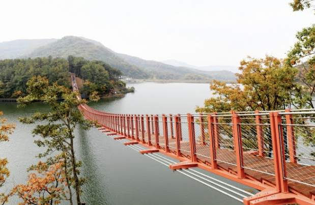 마장호수 출렁다리 이미지