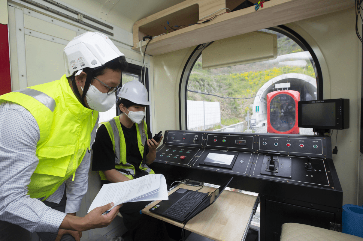"열차자율주행 T2T 통신기술 개발 성공" 철도기술연구원