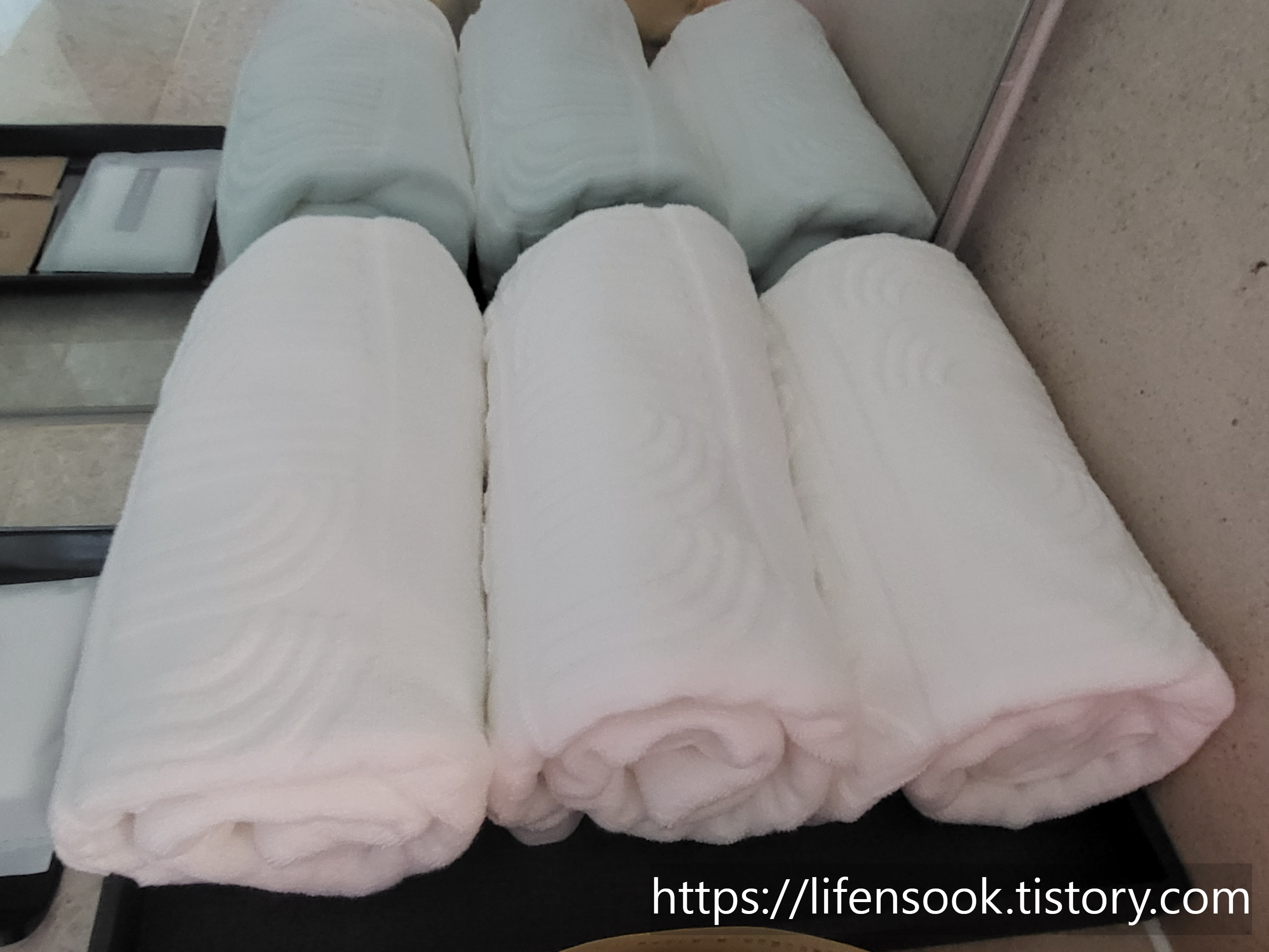 웨이브엠 호텔 웨스트 오션 웨이브 트윈룸 욕실 수건