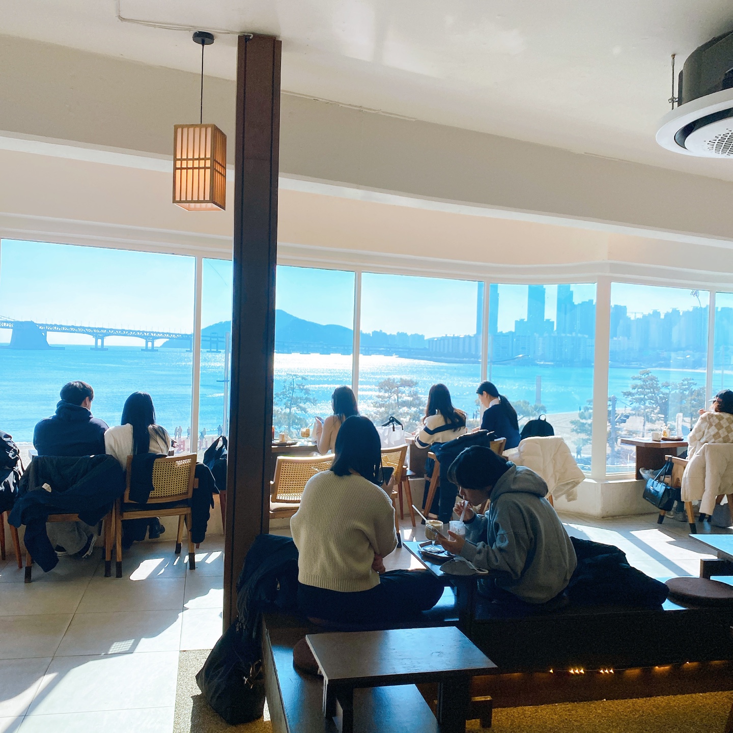 부산 광안리 해수욕장 광안대교 세미한옥 카페 차선책 본점