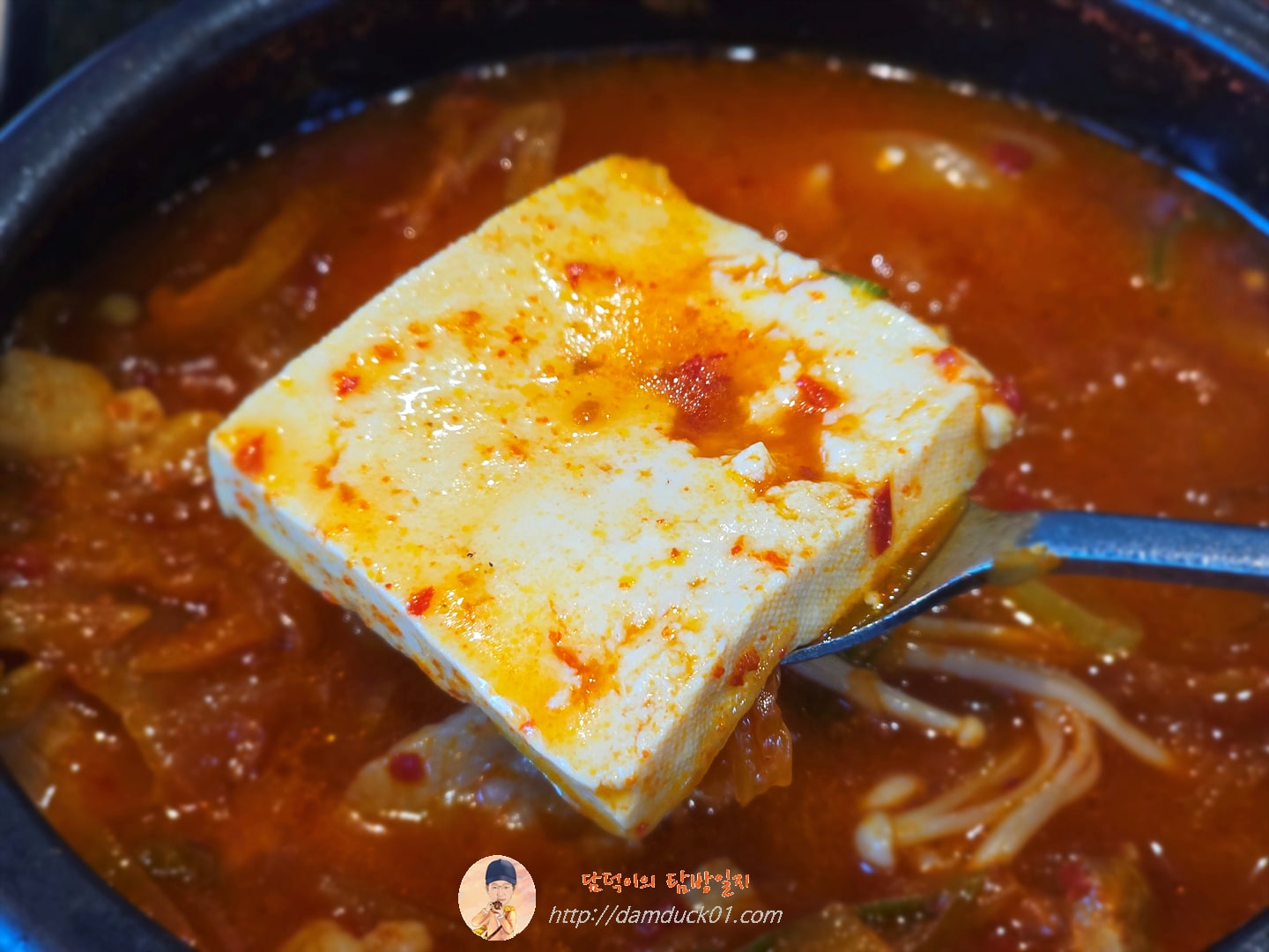 찌개정식(고기듬뿍김치찌개)