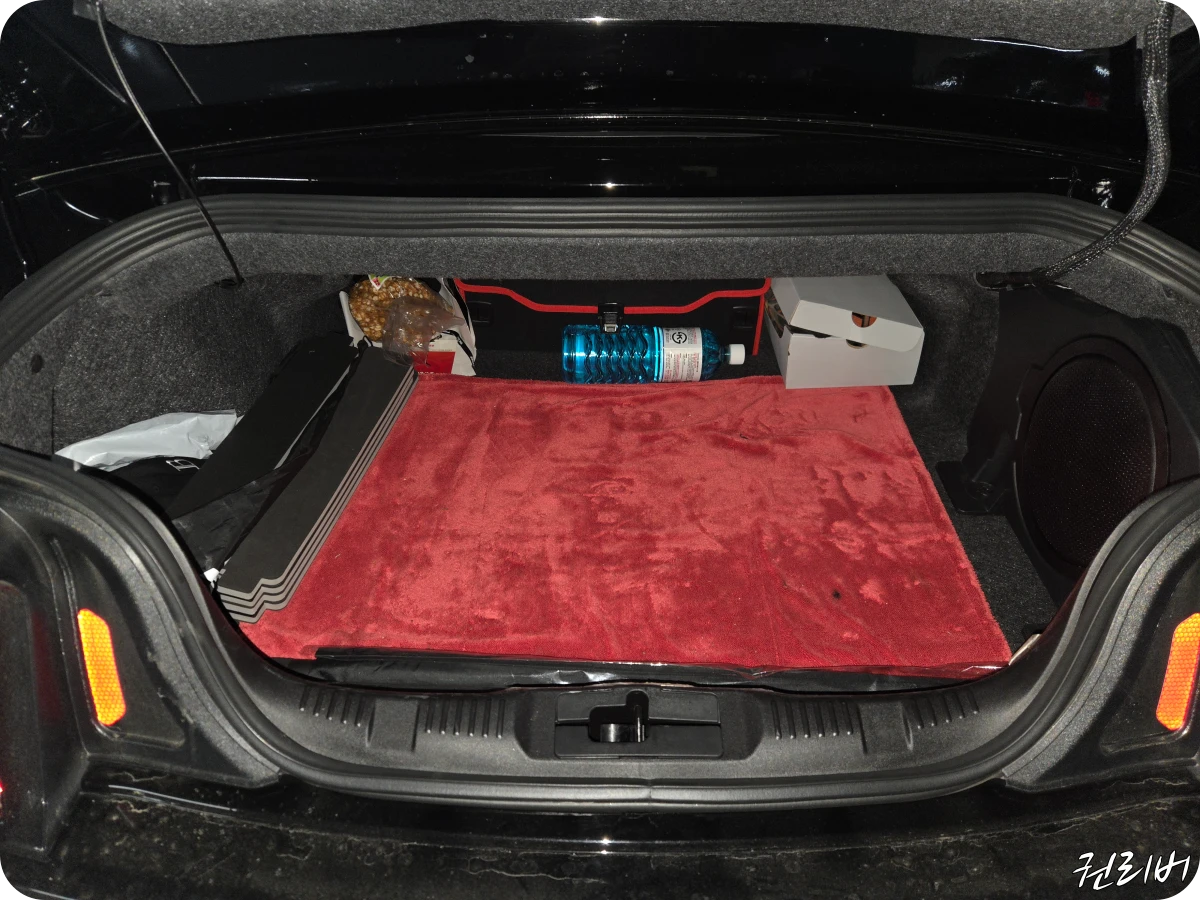 머스탱-트렁크-공간
