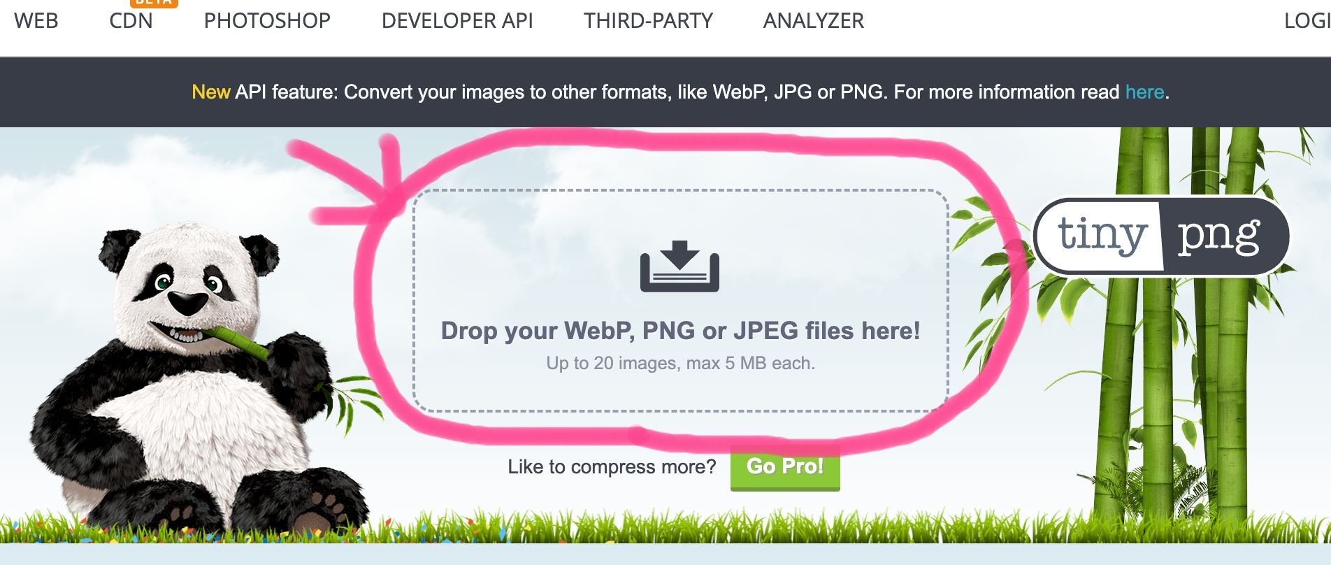 tinypng 사이트에 들어가면 보이는 첫 화면에서 중간 부분을 클릭해 줍니다.