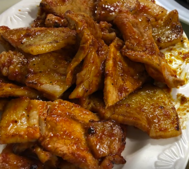맛깔스러운 고추장 삼겹살