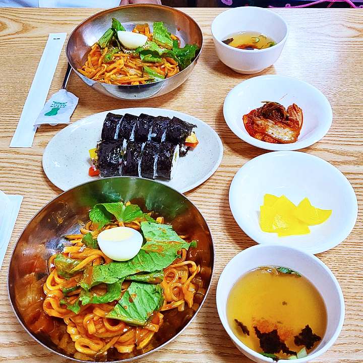 46년 뚝심의 결정체 쫄깃 탱글 면발 비빔칼국수 대전 맛집 추천 생방송투데이 고수뎐