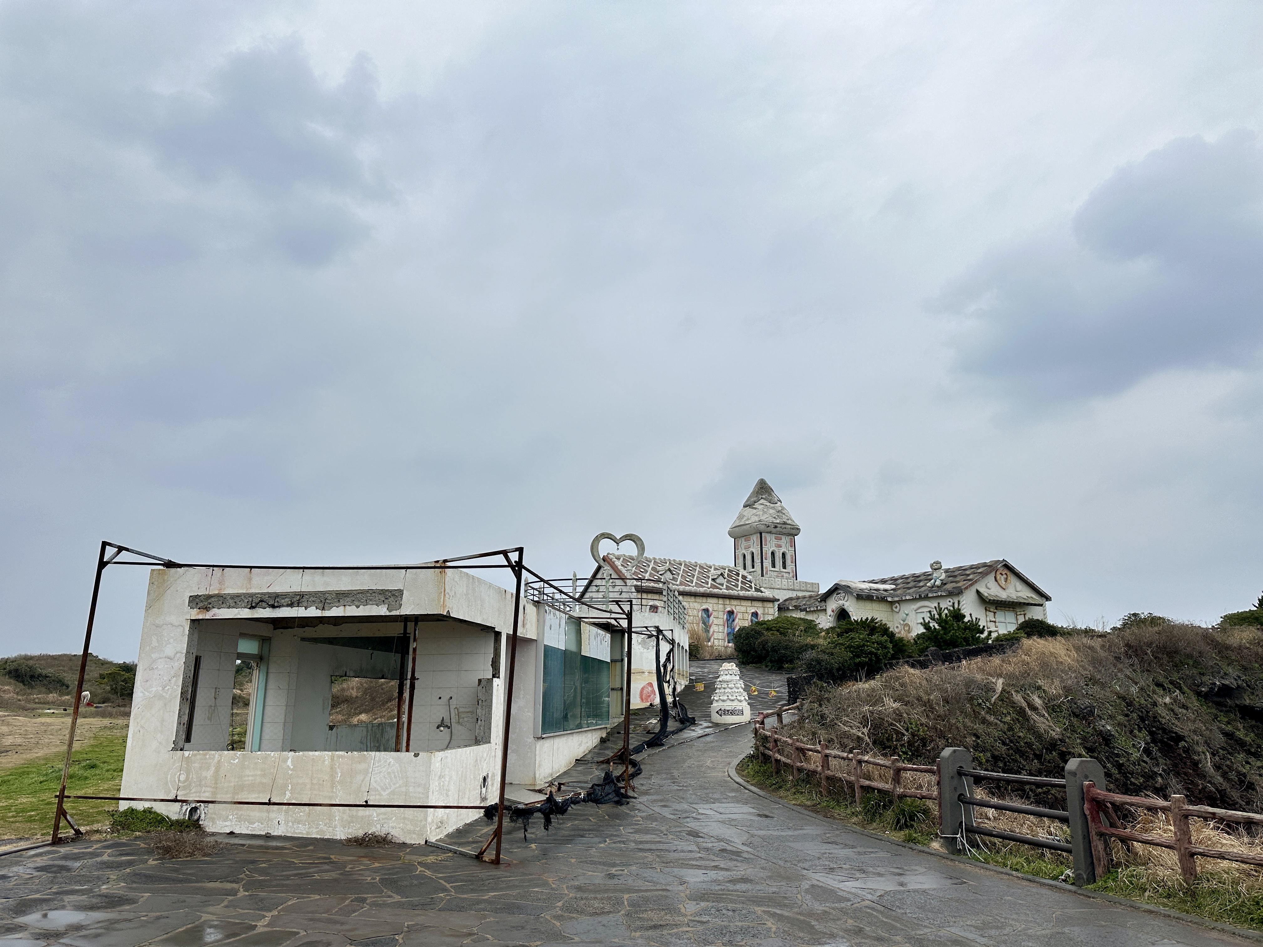 섭지코지 바람의언덕 가는길