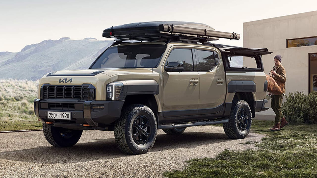 기아 타스만 팝업 텐트와 어닝을 장착한 이미지