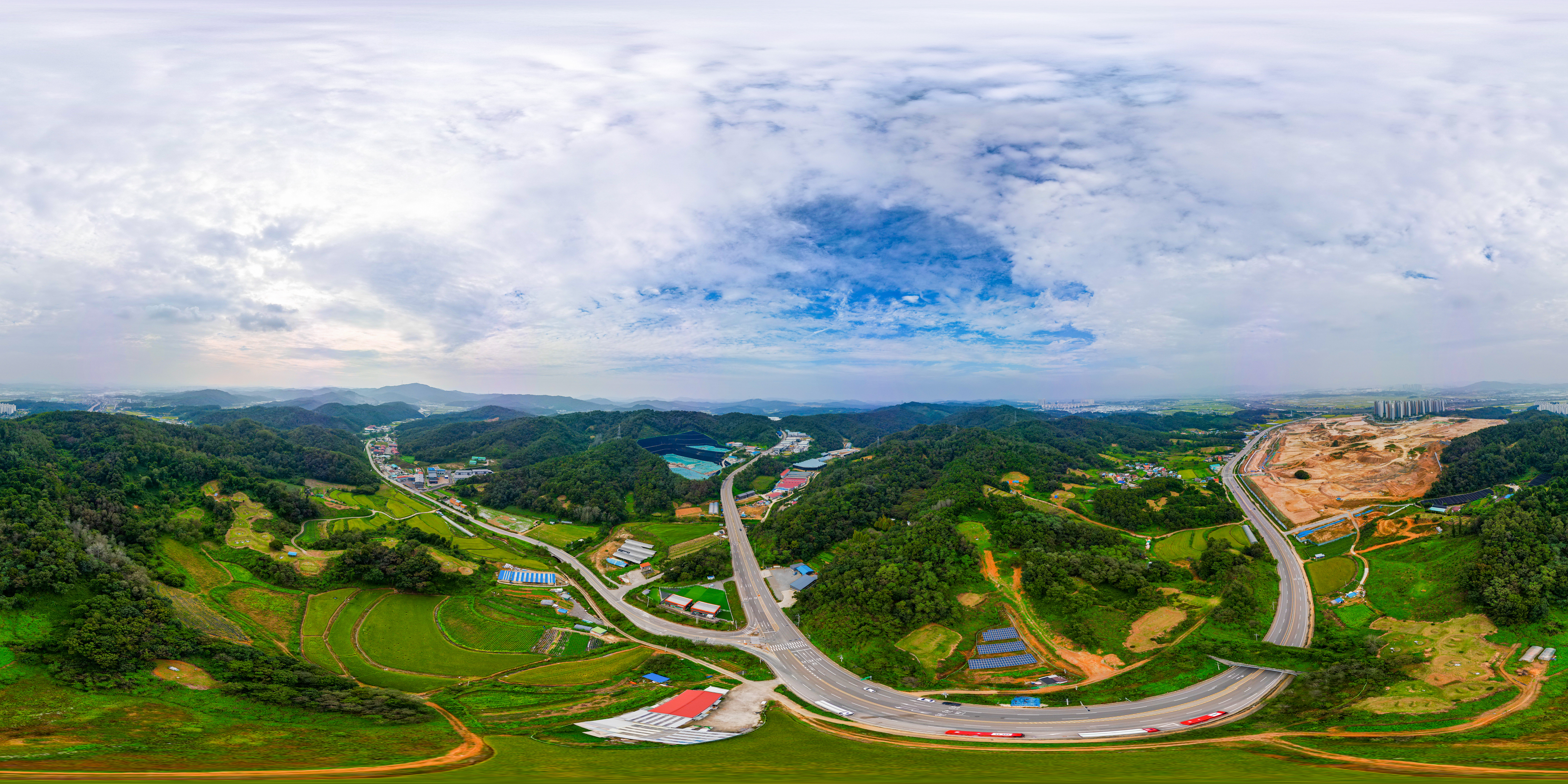 추석 드론의 사진