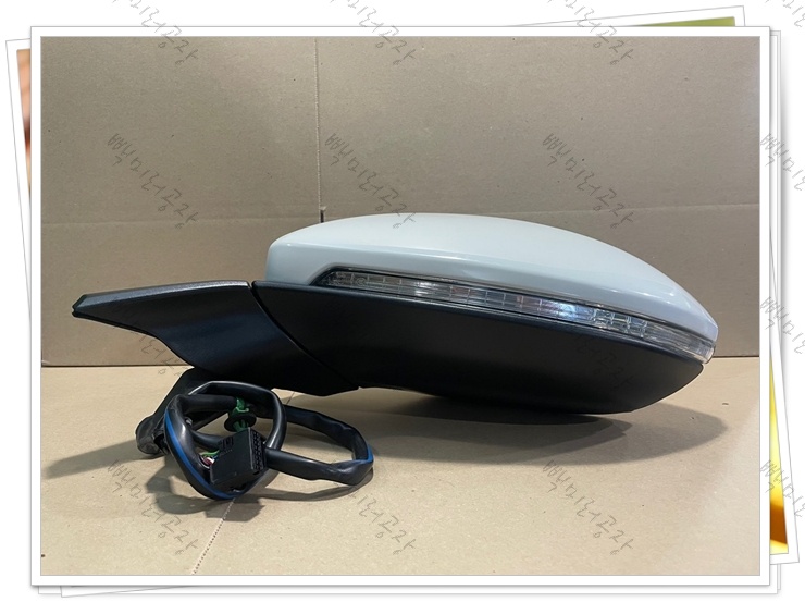 골프 7세대 사이드미러 정면부