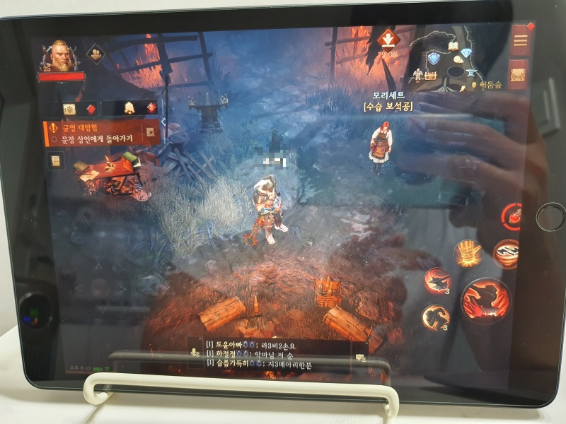 디아블로-이모탈-게임화면