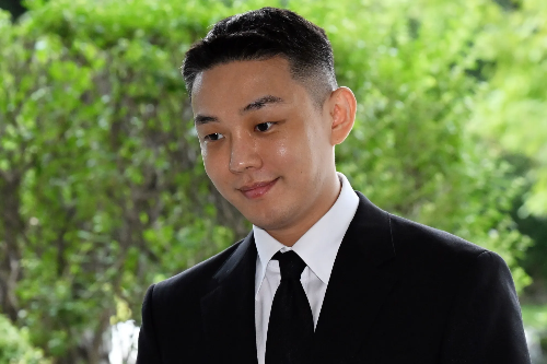 유아인 상습 마약 투약 징역 1년 실형