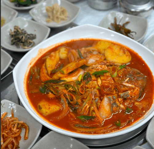 동네한바퀴 낙지볶음 병어조림 전남 신안 맛집