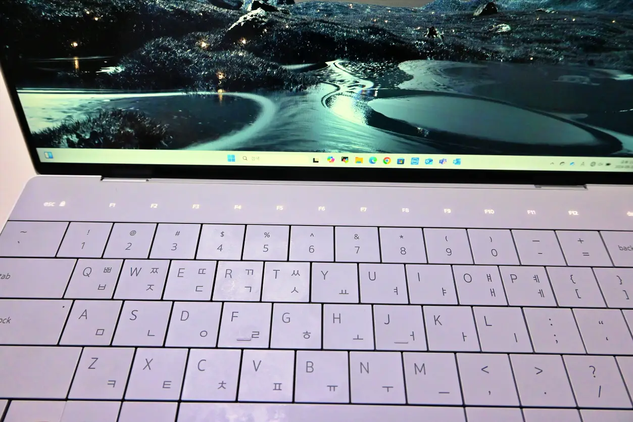 업무용 노트북 추천 DELL XPS 13 DX9340-WP04KR 리뷰 사진 10