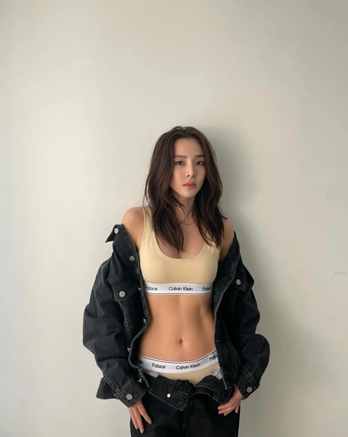 산다라박 나이