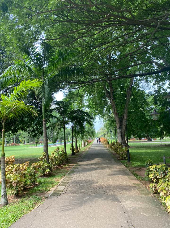 스리랑카 Viharamahadevi Park