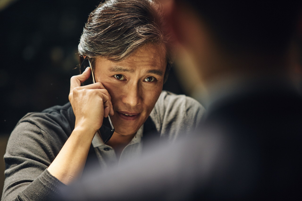 권력에 맞선 집요한 추적, 이중성과의 싸움, 정의란 무엇인가를 묻는 영화 '마스터'