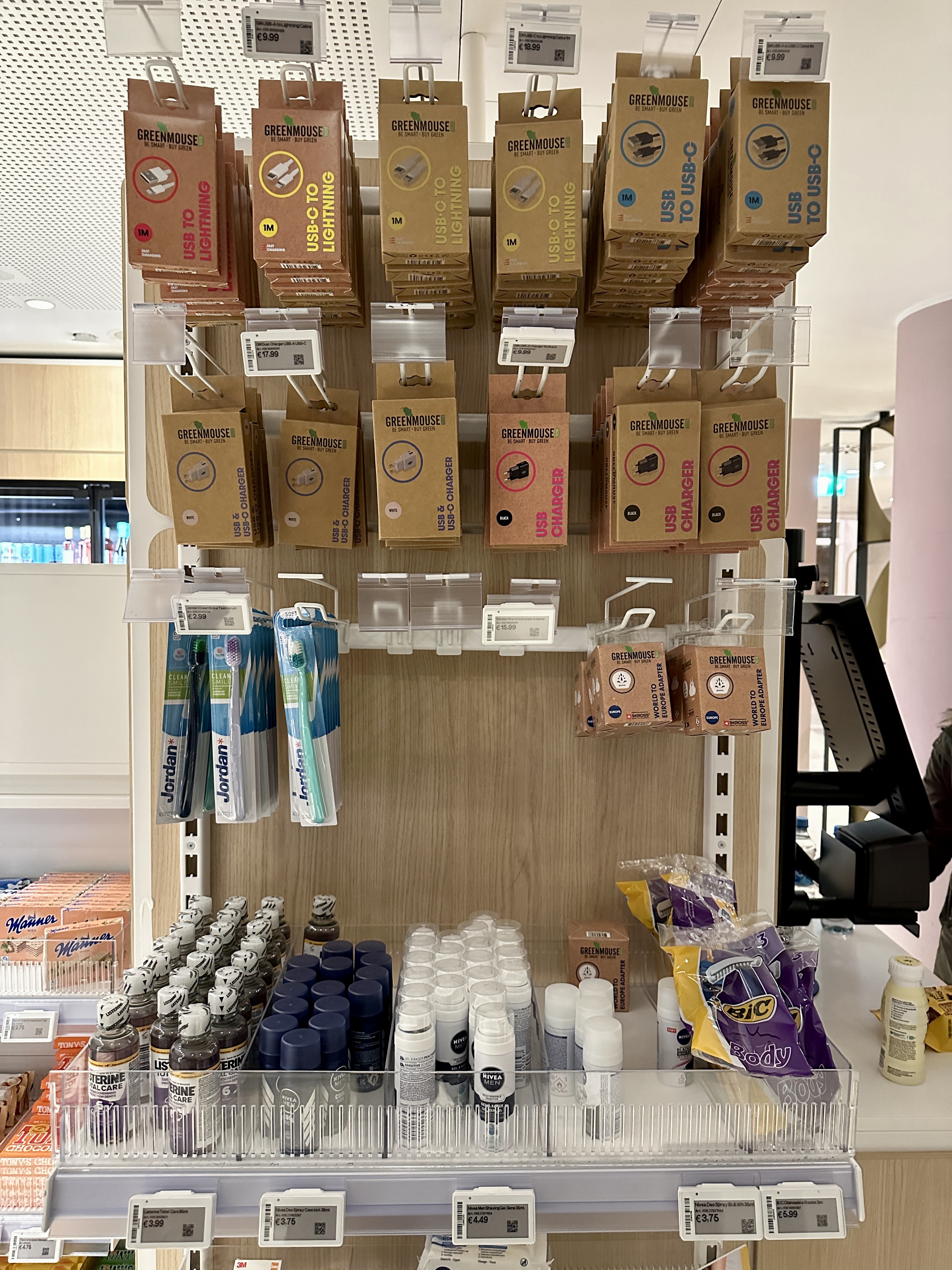 플레밍스 호텔 1층 매점