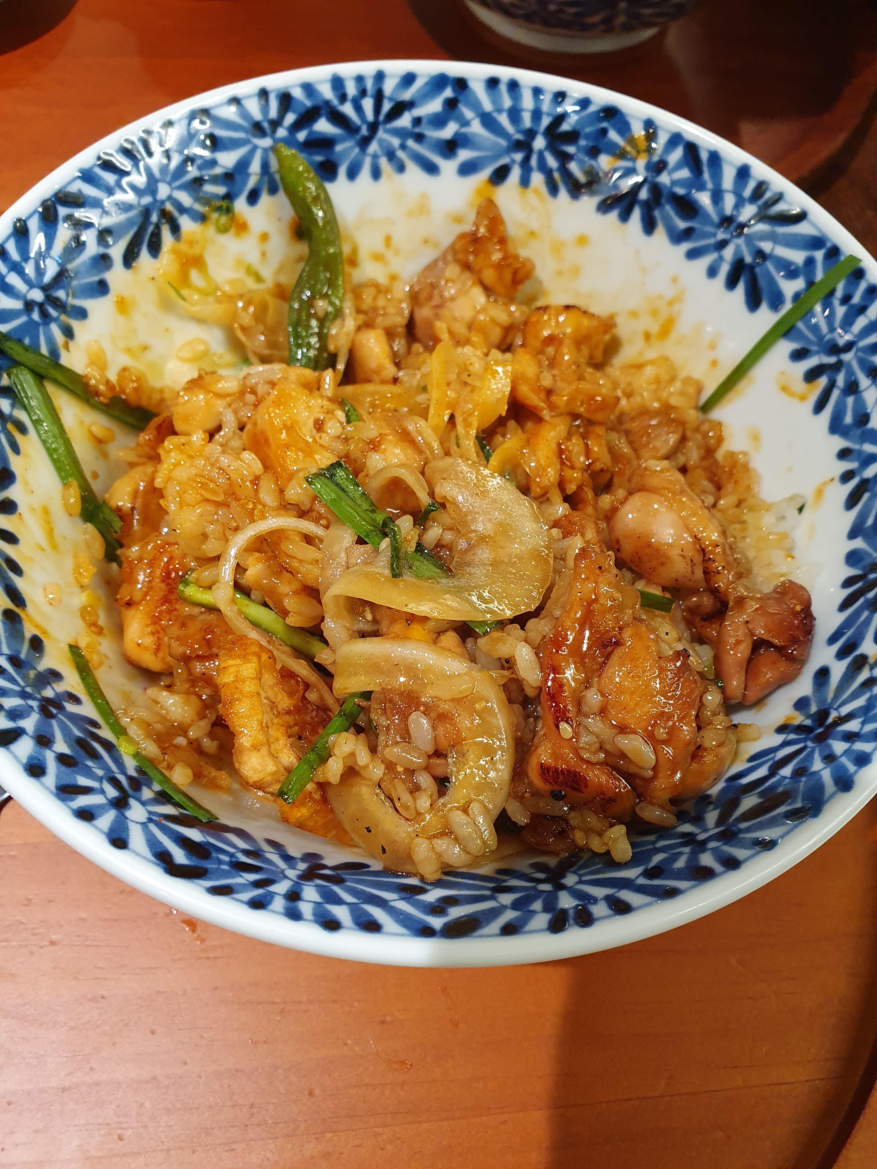 덮밥 맛있다