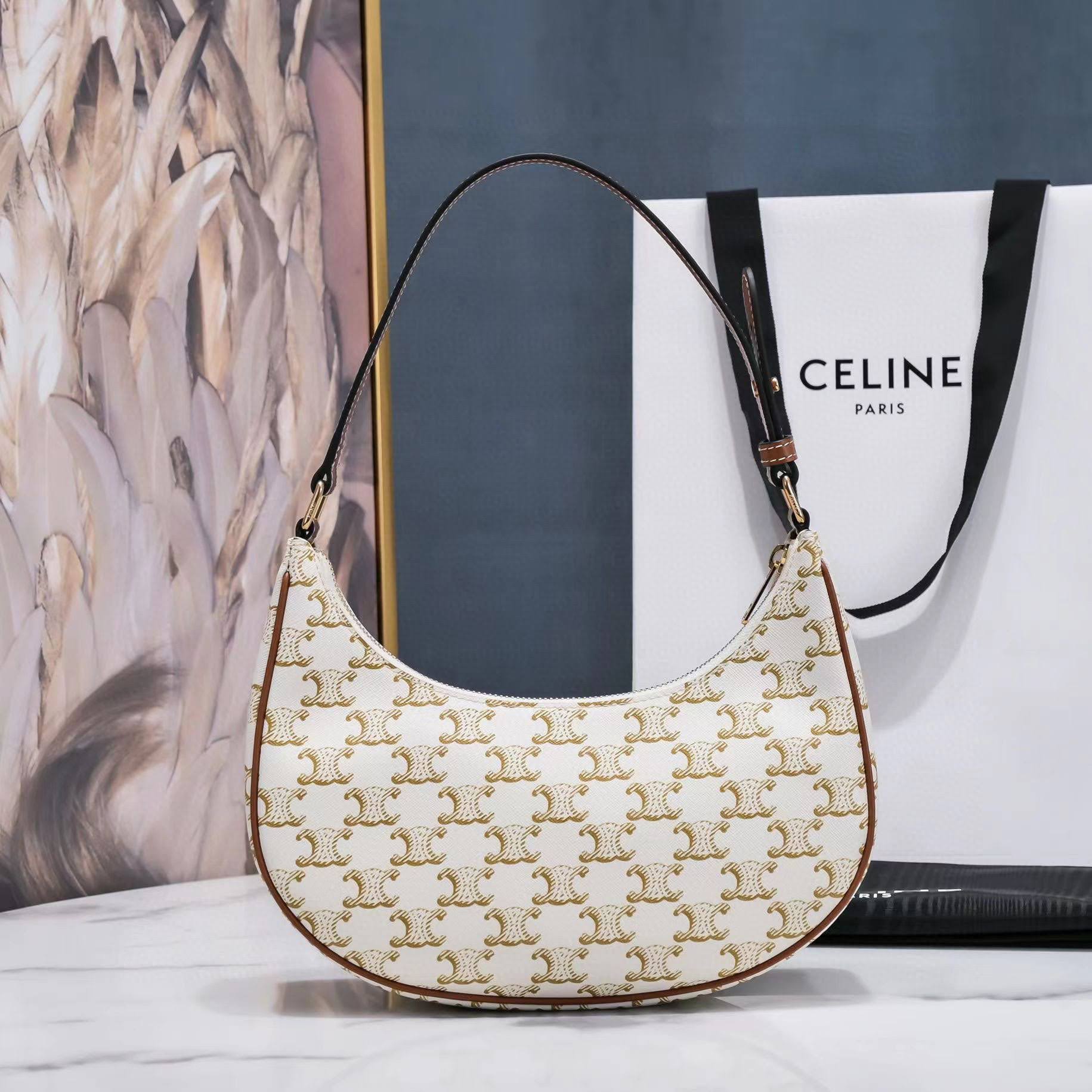 셀린느 미니 베사체 196702 에스리아