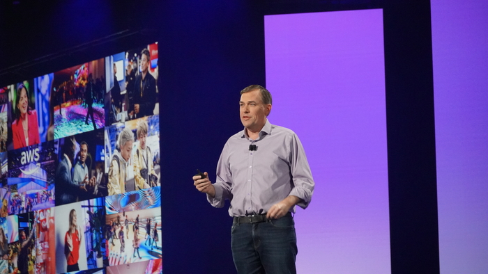 비싼 GPU 필요있나? 반값이면 되는데,,,엔비디아 겨눈 아마존의 '가성비 칩'