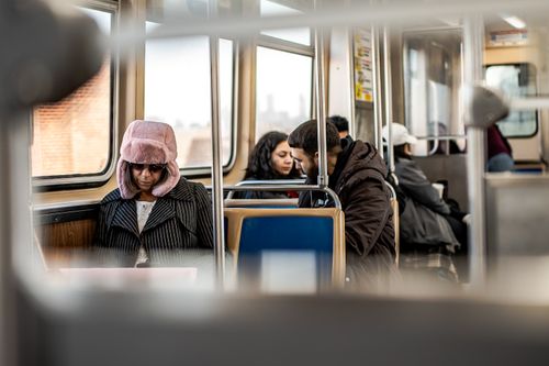 여름철 출퇴근 피로&amp;#44; 왜 더 심할까? 아침부터 덜 지치는 생활 습관