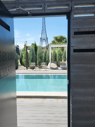 더리버에스_풀빌라_수영장_01