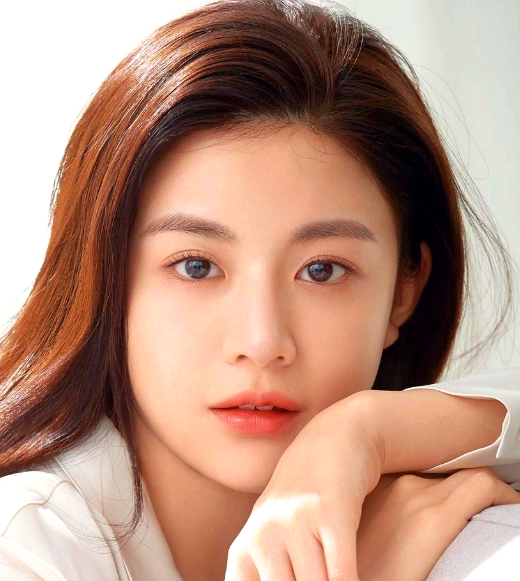 고윤정 프로필 나이 고향 학력 연기 배우 인스타 | 고윤정 한소희 농협 광고 교체 이유