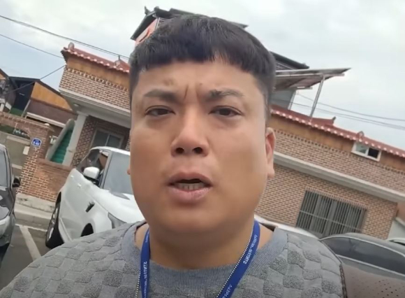 '밀양 성폭행 사건' 판결문과 피해자와의 통화 내용 등을 폭로한 유튜버 '판슥'이 10일 피해자 가족 측의 항의에 관련 영상을 삭제했다. 사진은 '판슥'. [사진=유튜브 '판슥']