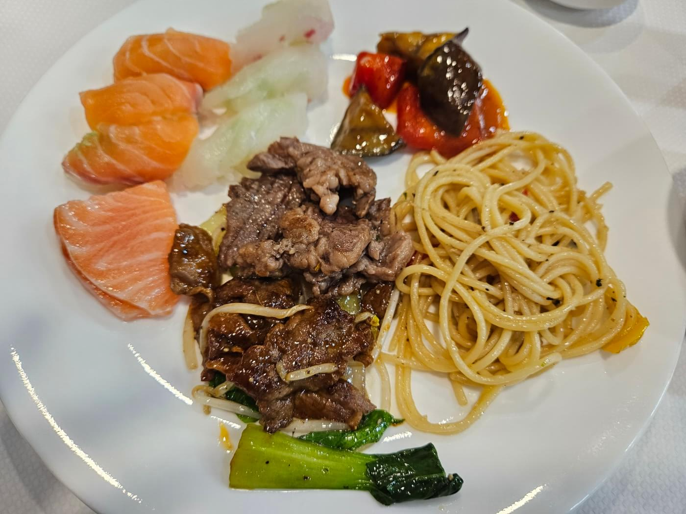 부페아리스_음식사진