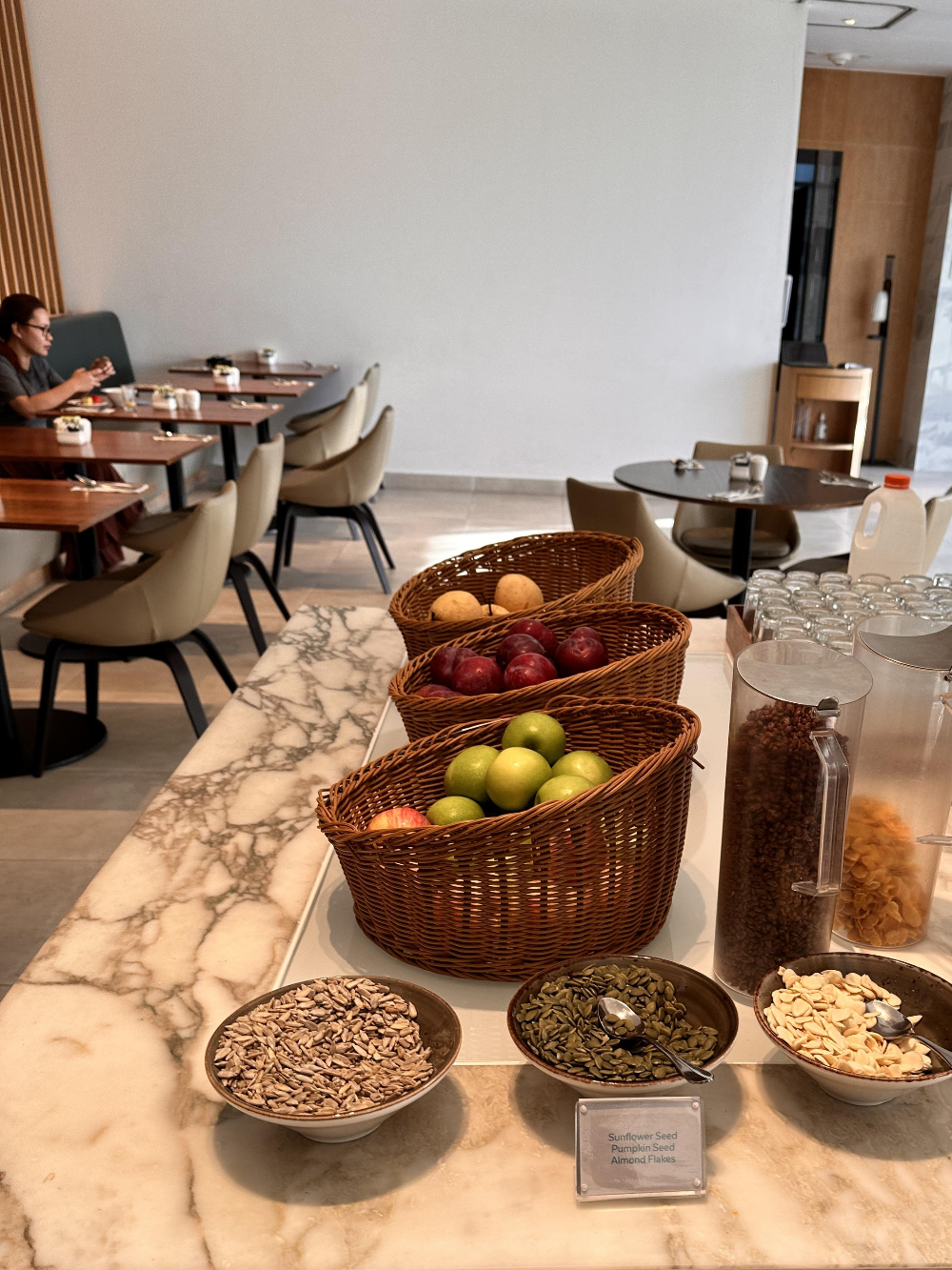 힐튼 가든 인 조식