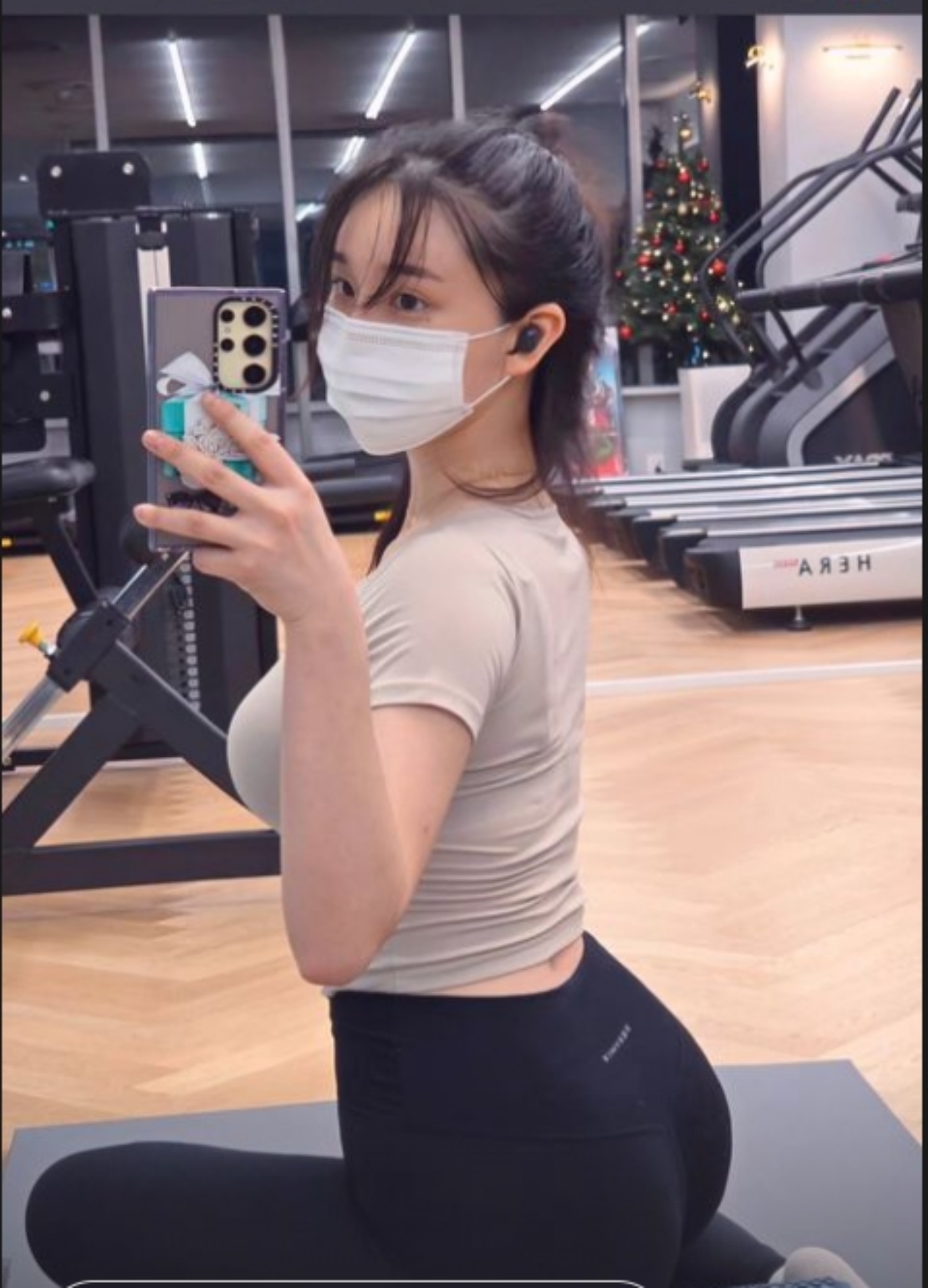 1rm 측정을 마치고 인증하는 김현영