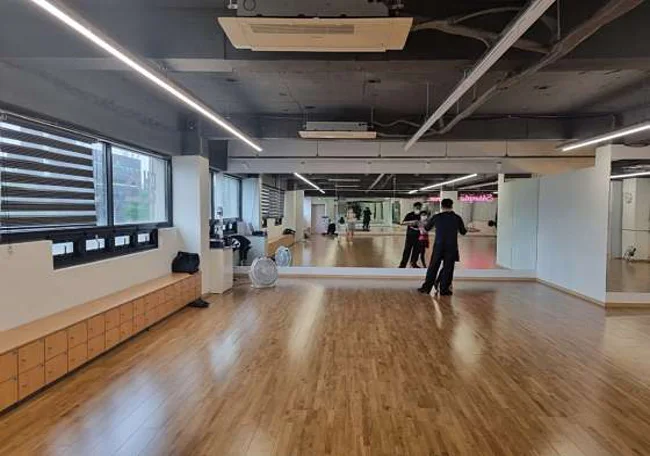 쉼플러스댄스아카데미