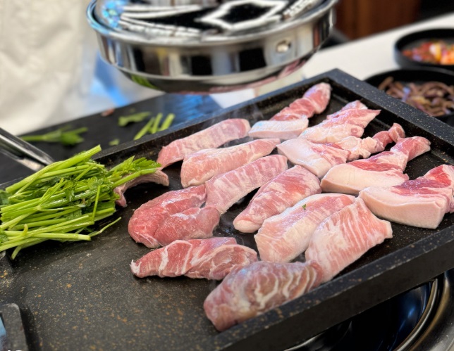 고양-삼겹살-7,900원