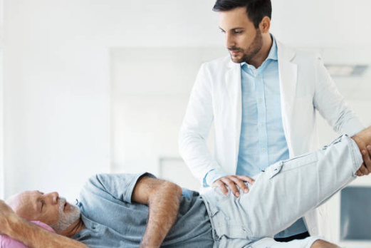 고관절 통증 증상, 통증 원인, 수술 총정리 (2024ver)