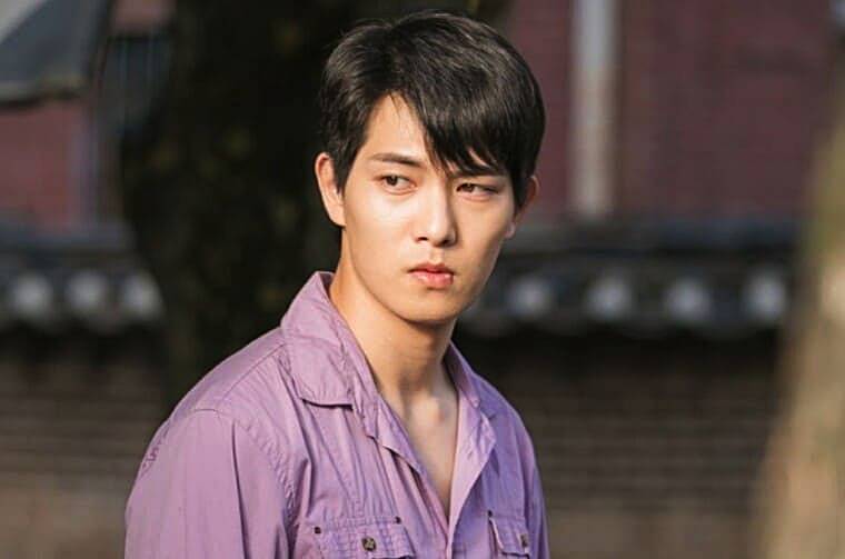 씨엔블루-출신-이종현