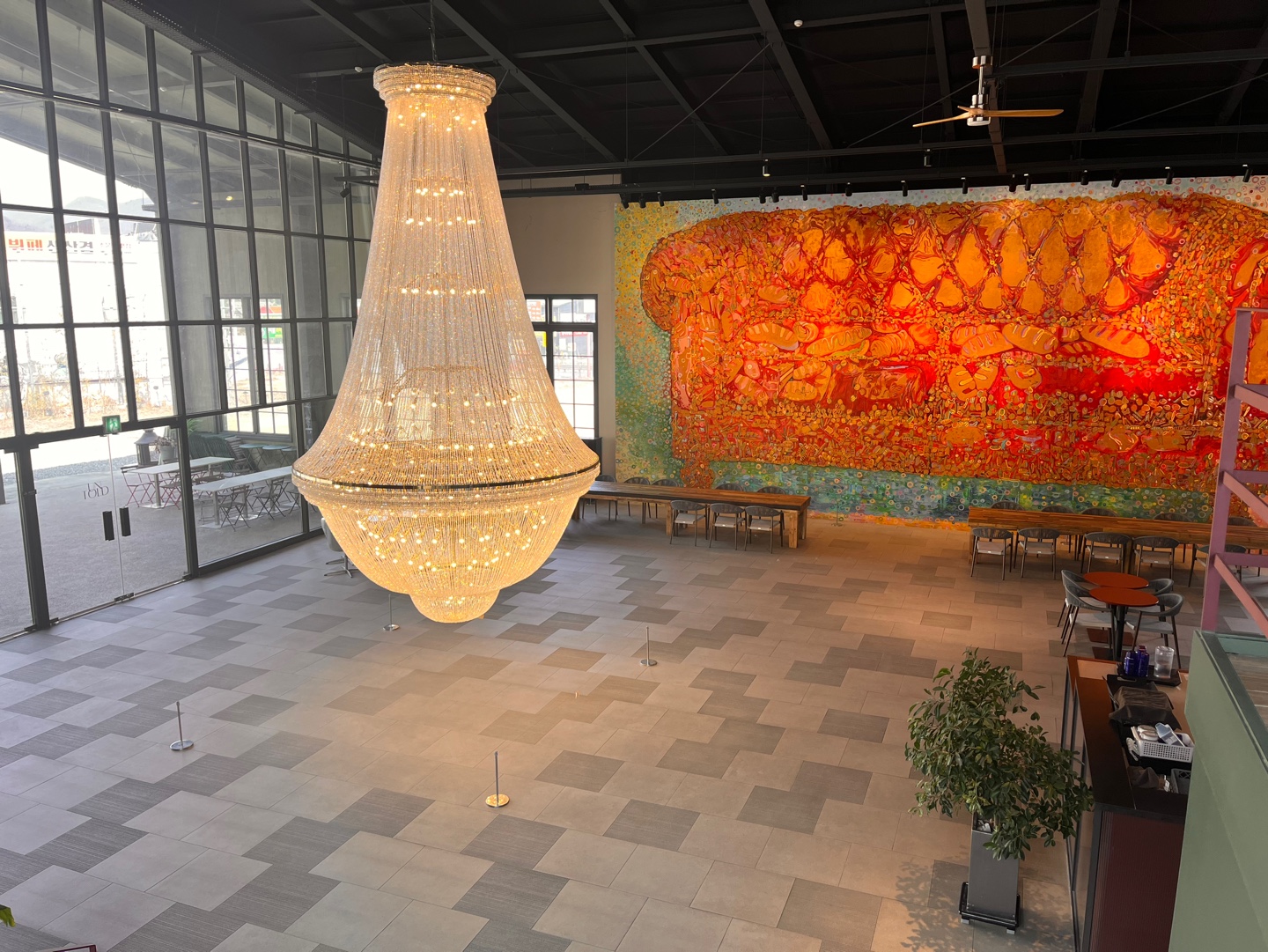 용인 대형 야외정원 베이커리 카페 '언톨드'